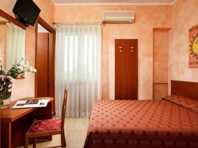 Alba Domus Roma Hotel Exterior foto